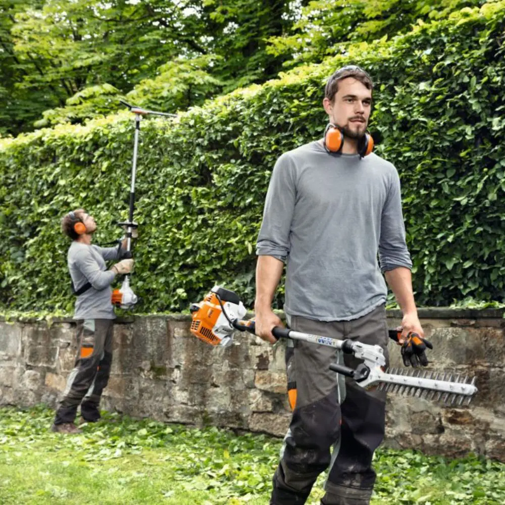 STIHL HL 92 C-E Petrol Long-reach Hedge Trimmer 2 STIHL HL 92 C-E Petrol Long-reach Hedge Trimmer
