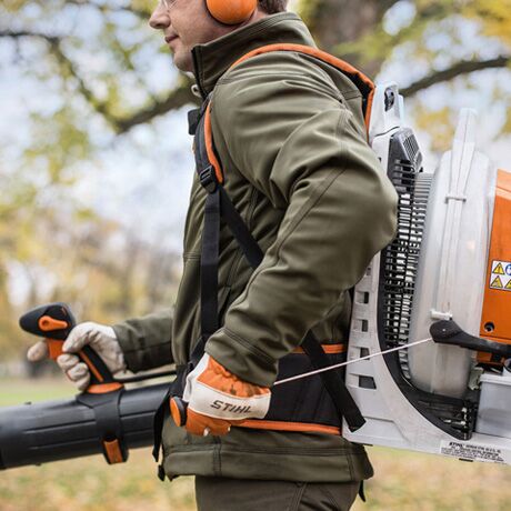 STIHL BR 800 C-E Petrol Backpack Leaf Blower 2 STIHL BR 800 C-E Petrol Backpack Leaf Blower - Image 2