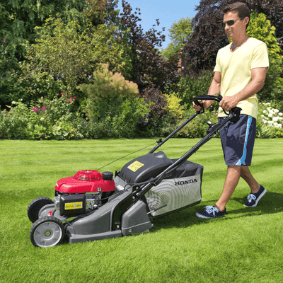 Honda HRX 476 QY Rear Roller Petrol Lawn Mower 3 Honda HRX 476 QY Rear Roller Petrol Lawn Mower - Image 3