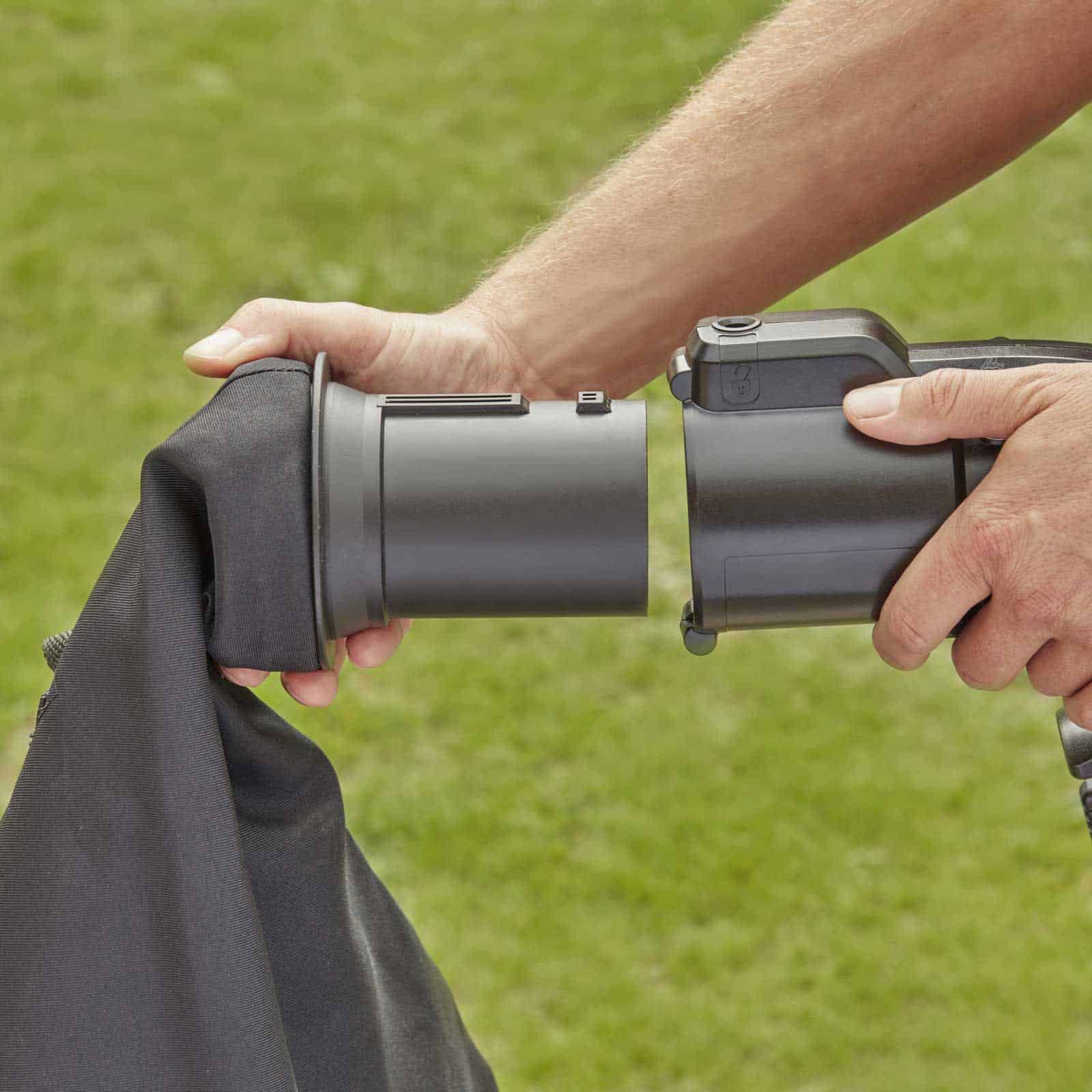 Black and Decker BEBLV260 Electric Leaf Blower & Vacuum 3 Black and Decker BEBLV260 Electric Leaf Blower & Vacuum - Image 3