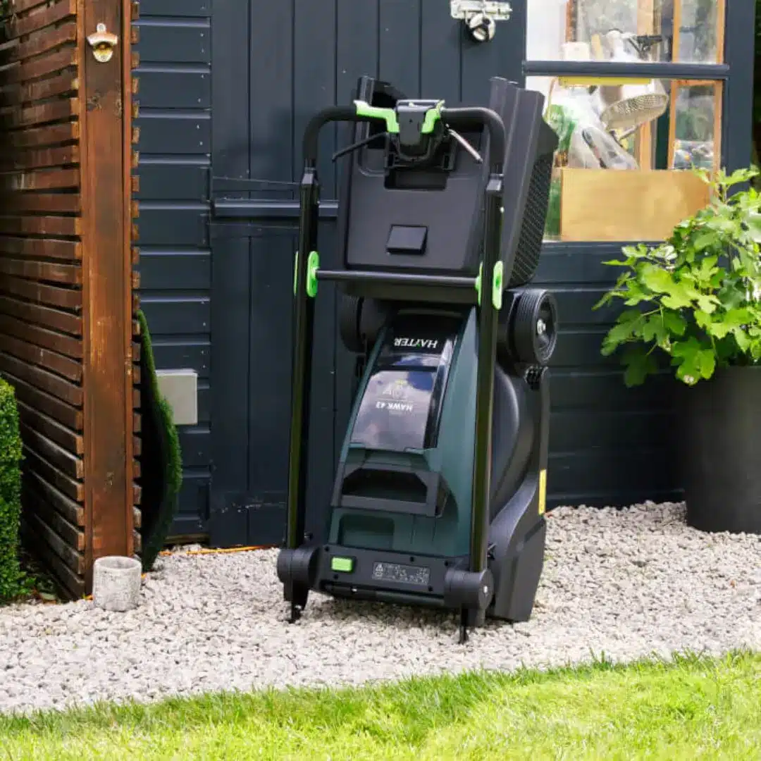 Hayter Hawk 43 AutoDrive Self-Propelled Cordless Lawn Mower 3 Hayter Hawk 43