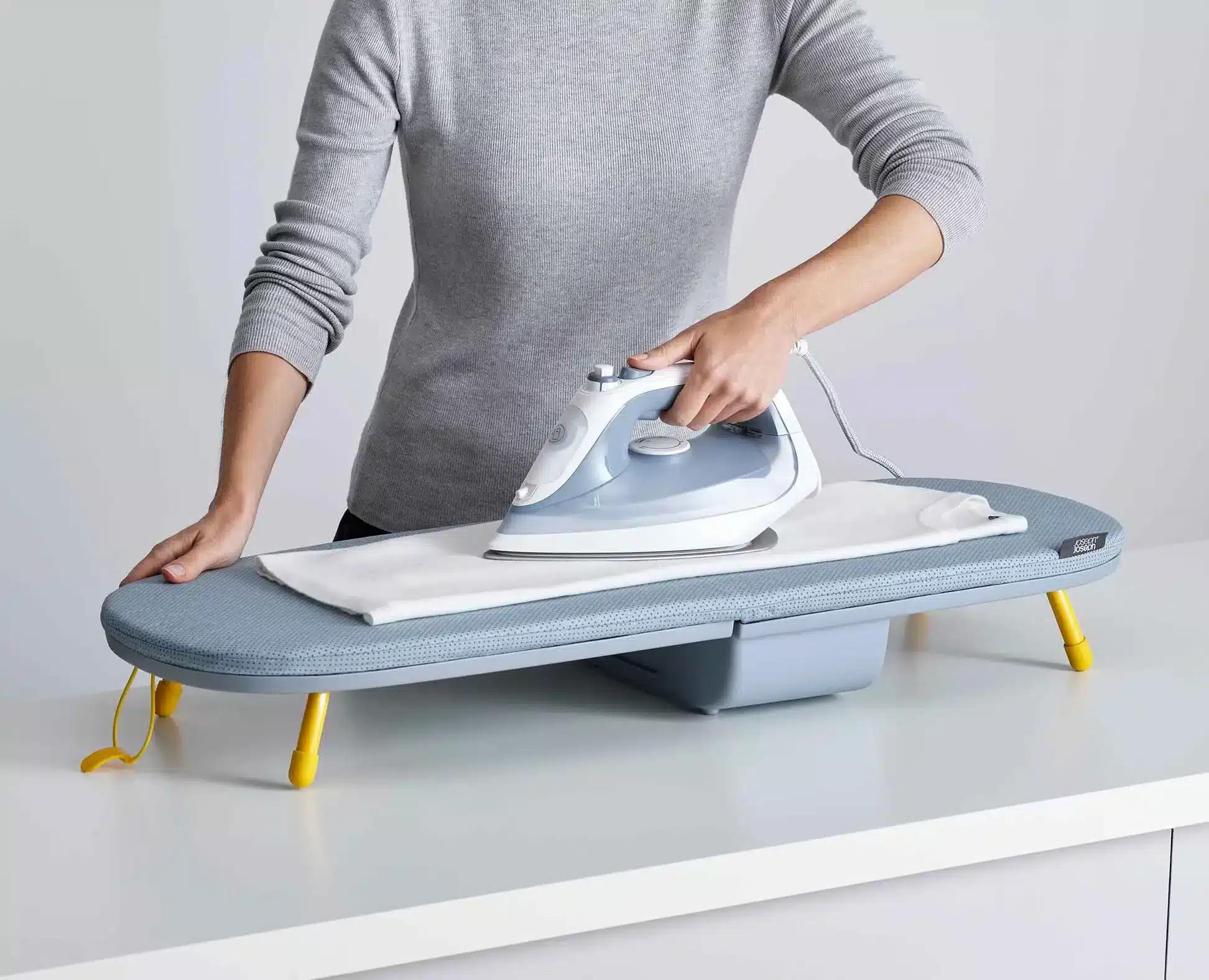 Joseph Joseph Pocket Folding Ironing Board 5 Joseph Joseph Pocket Folding Ironing Board - Image 5