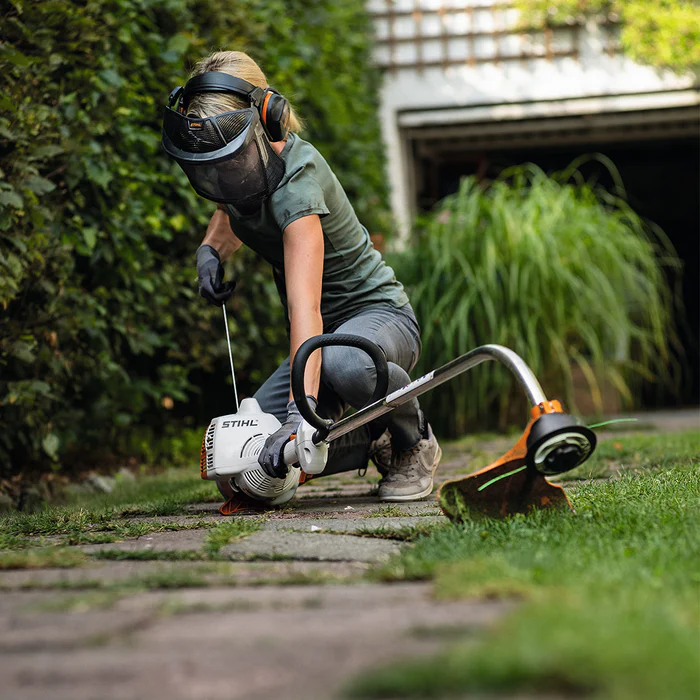 Stihl FS 38 Petrol Strimmer 3 Stihl FS 38 Petrol Strimmer